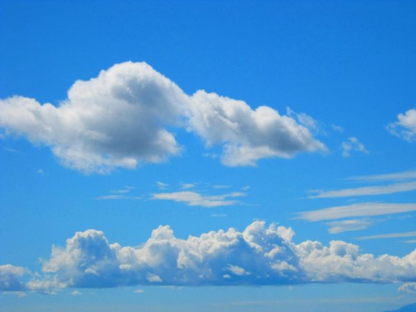 Облака плывут