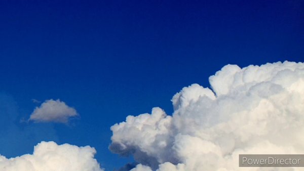 Облака плывут