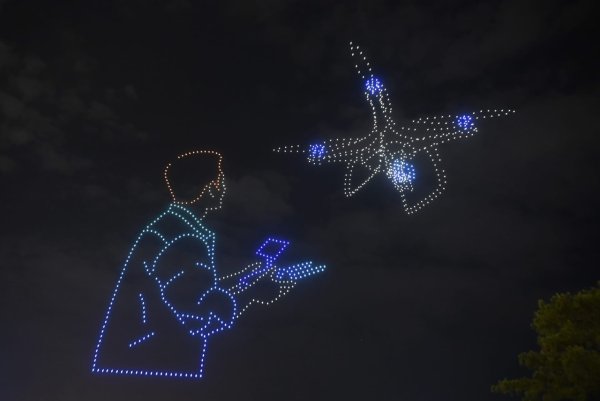 Шоу дронов в Дубае