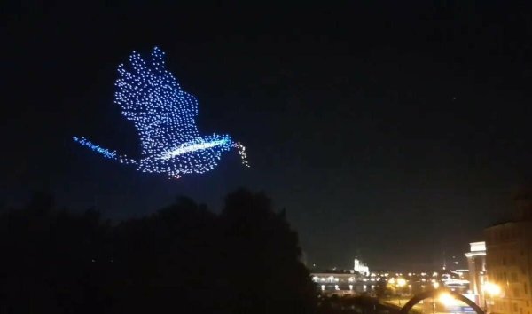 Шоу дронов в Петербурге