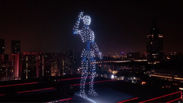 Световое шоу в небе