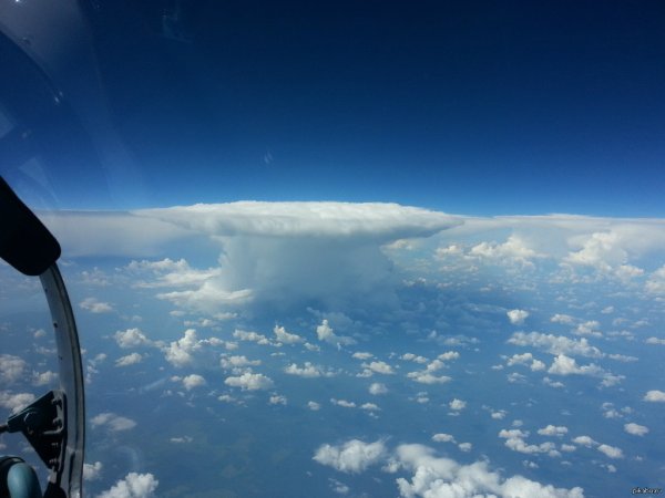 Небо из кабины пилота