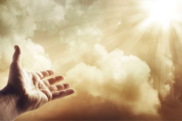 Рука на боку