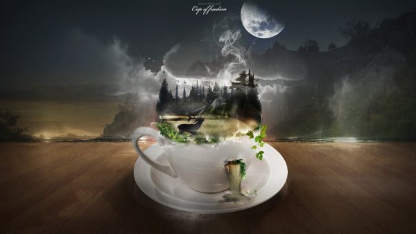 Чашка кофе с видом на море