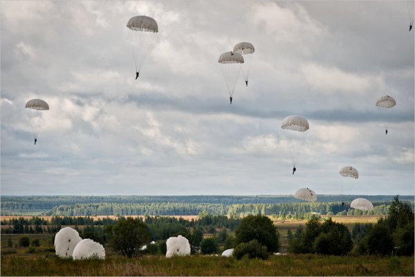 Десантники в небе