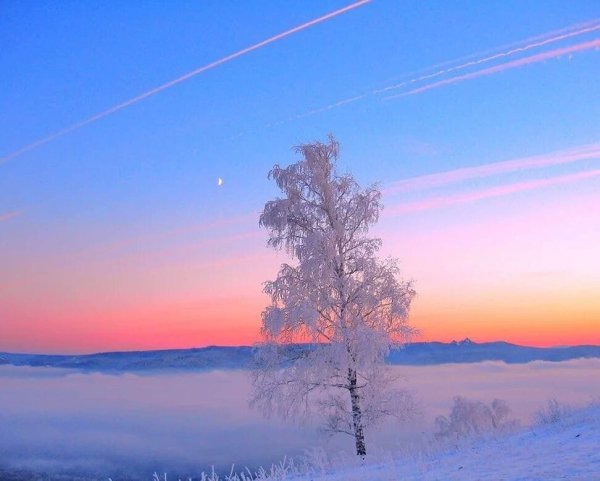 Снежная равнина белая Луна Есенин