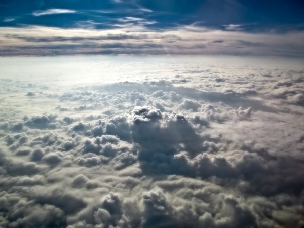 Небо над землей