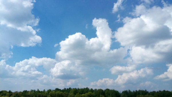 Фон школьный облака