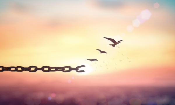 Человек летит вниз