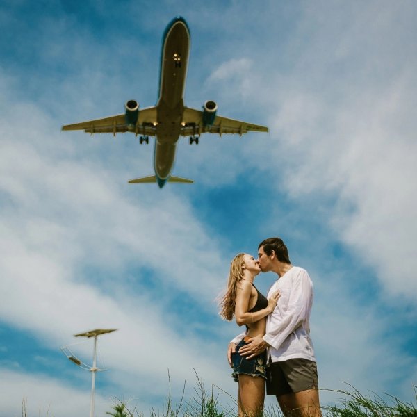 Улетающий самолет