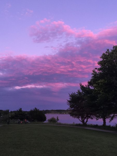 Нежно розовый закат