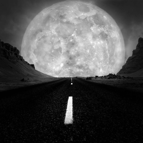 Полнолуние и дорога