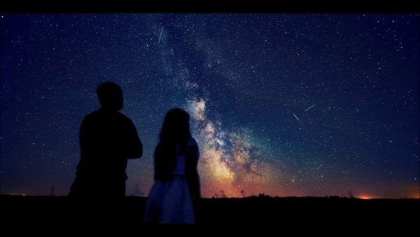 Под звездами