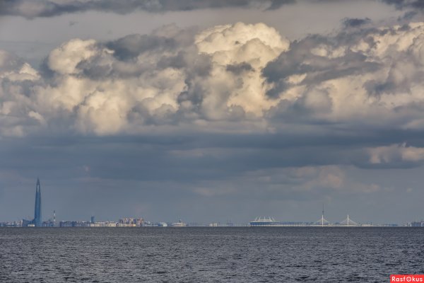 Серое питерское небо