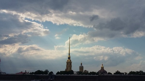 Петропавловская крепость небо