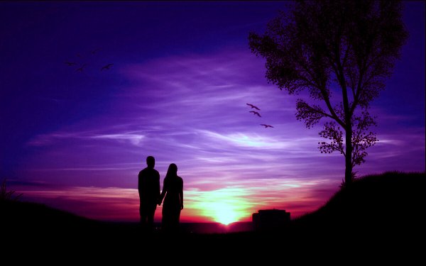 Человек на фиолетовом закате