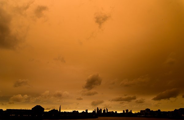 Грязное небо