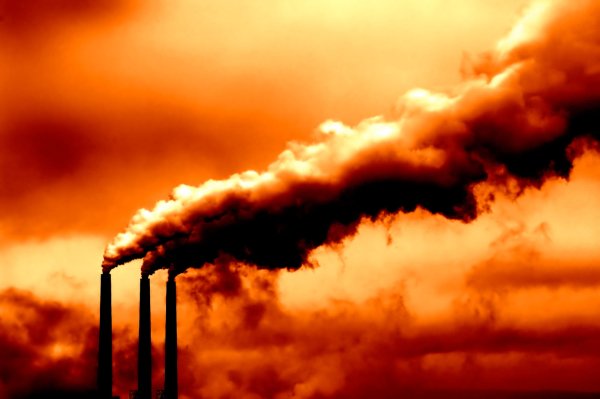 Эффект черного неба в Красноярске