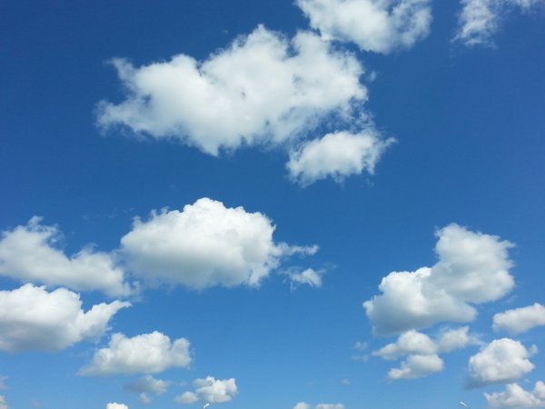 Голубые облака