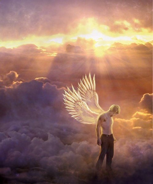 Девушка с крыльями