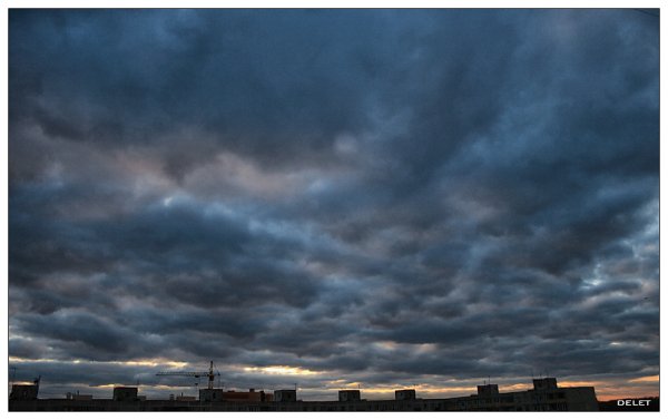 Тревожное небо