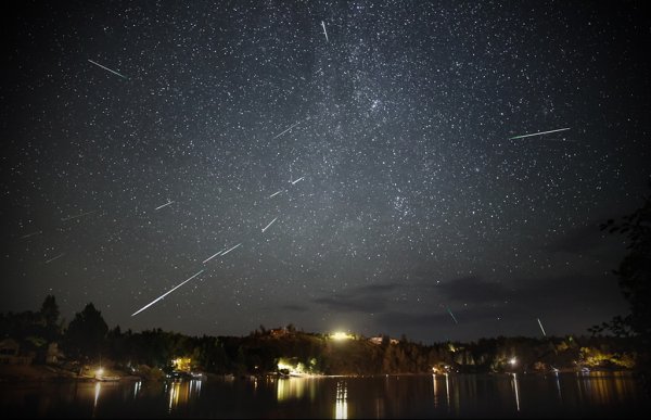 Метеорный поток Лириды 2022