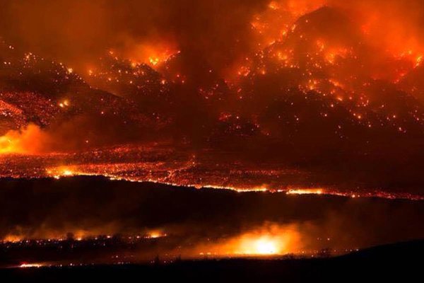 Горящий город