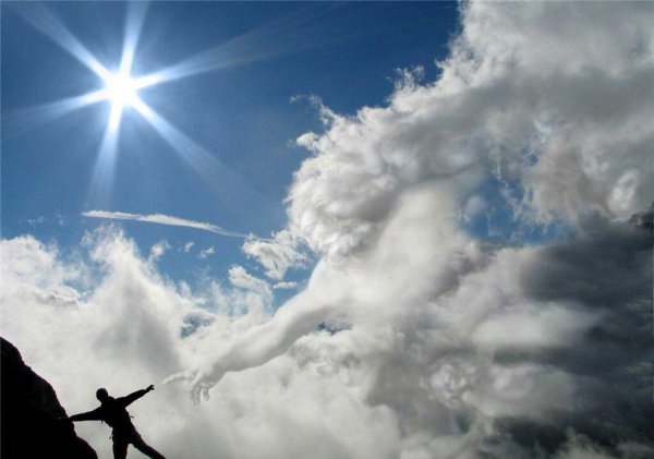 Руки к небу