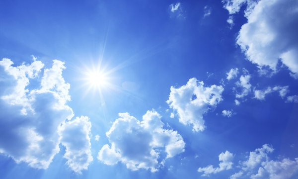 Голубое небо с облаками