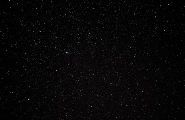 Черный космос со звездами