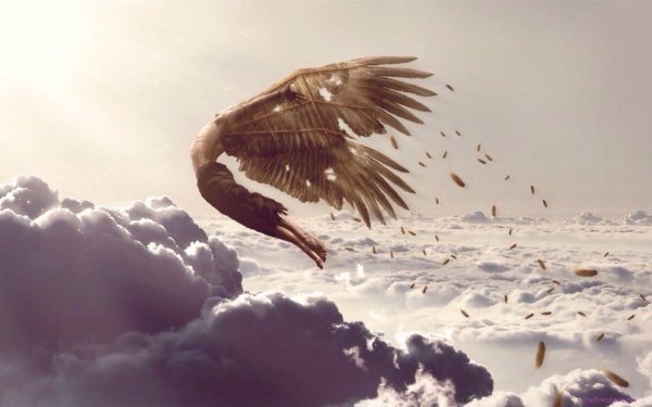 Девушка летает в облаках