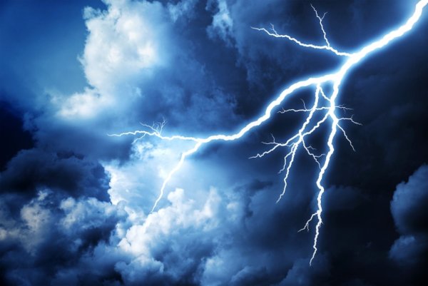 Обои на рабочий стол гроза