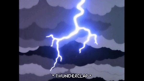 Молния в облаках