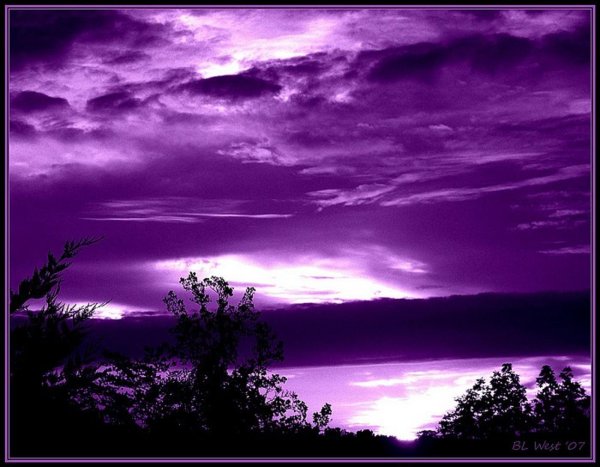 Красивое фиолетовое небо