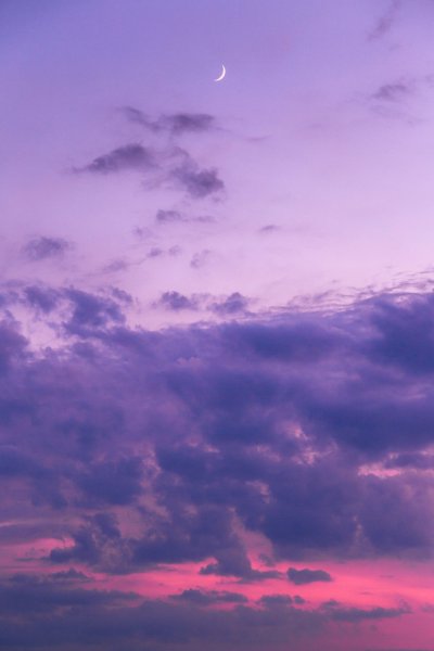 Небо в Японии перед тайфуном