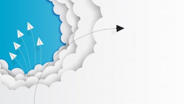 Много бумажных самолетиков