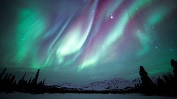 Северное сияние небо