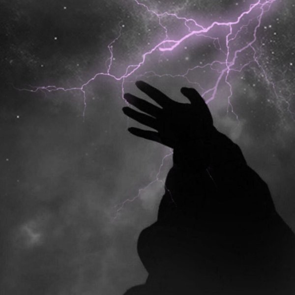 Черное небо рука