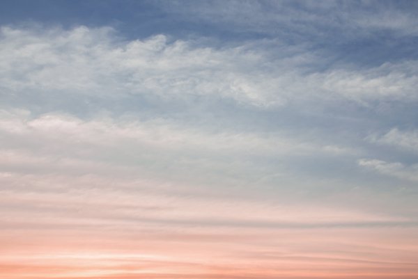 Бледное небо