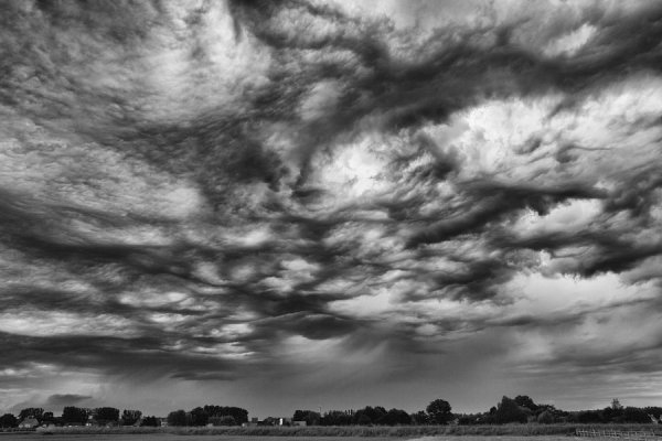 Тревожное небо