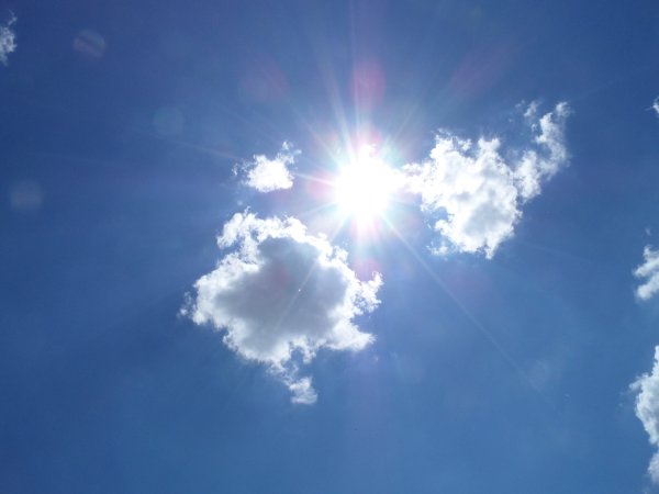 Апрельское небо солнце