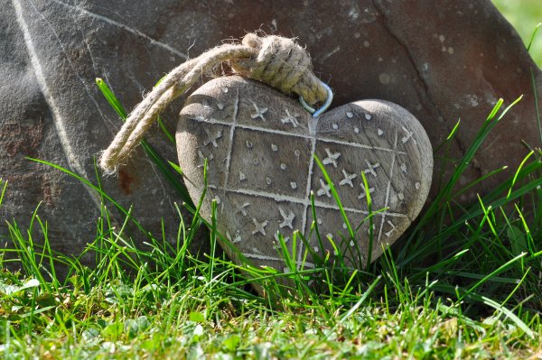 Каменное солнце