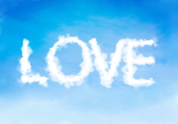 Надпись из облаков