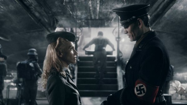 Железное небо / Iron Sky (2012)