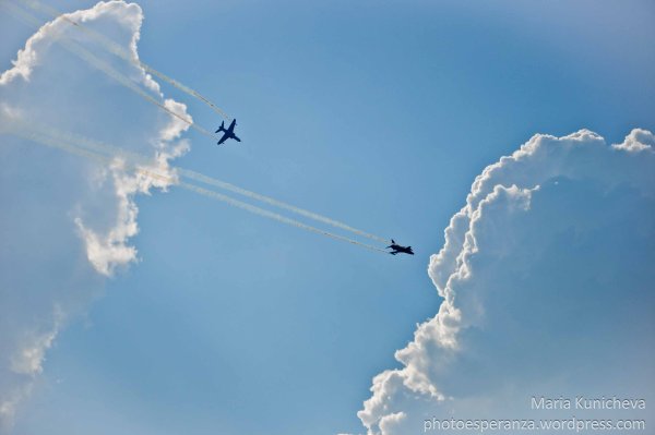 Военные летчики в небе