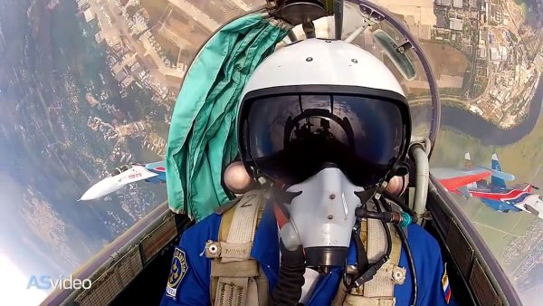 Николай Анисимов летчик