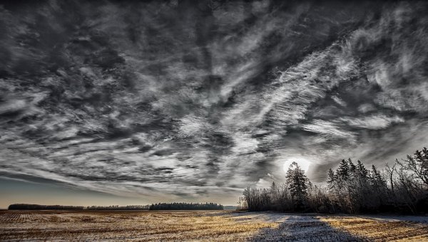 Хмурое осеннее небо