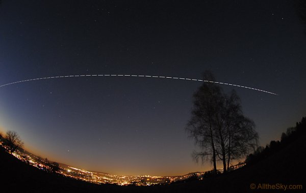 Вид МКС С земли невооруженным глазом