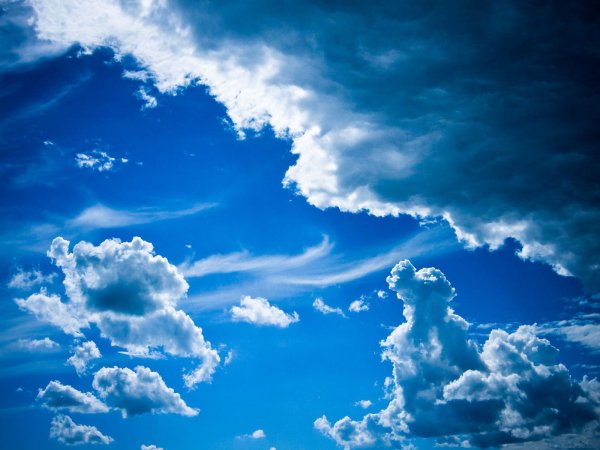 Красивое голубое небо