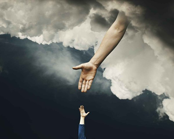 Женские ножки на море